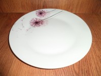 UG000166 Тарелка 23 см.